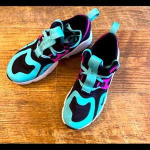 Toddler Girl Nike shoes size 11.5